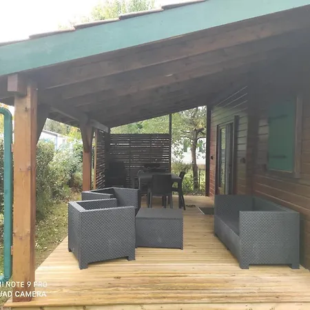 Chalet Calme Et Agreable Parentis-en-Born